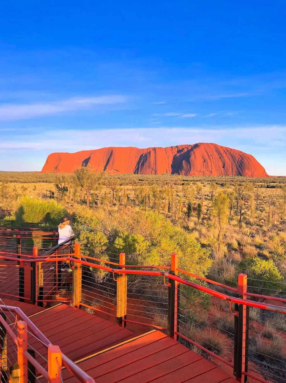 New Age Auto Store | Can I Get Helicopter or Aerial Shots of Uluru, and What Should I Know? 4 Day Alice Springs Uluru Tour