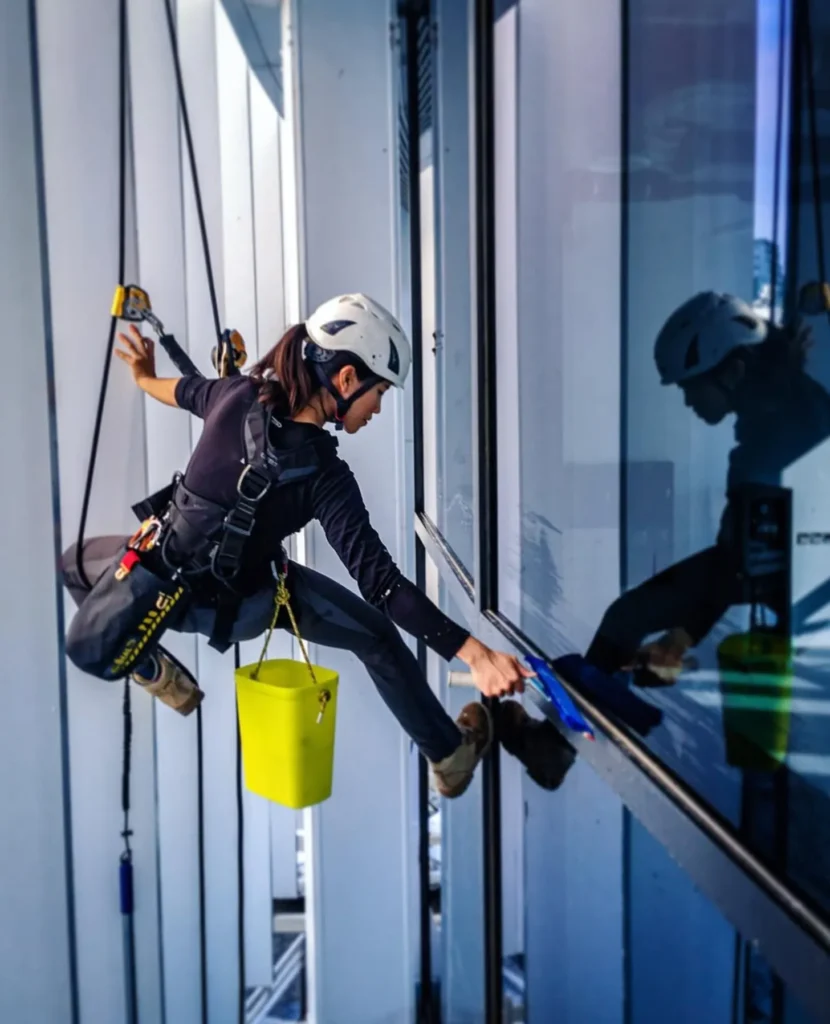 What are Traditional Window Cleaning Methods